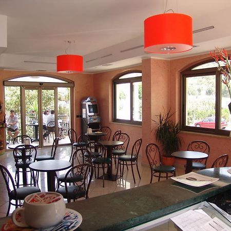 Hotel Mistef 法勒纳 外观 照片