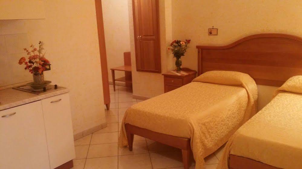 Hotel Mistef 法勒纳 外观 照片