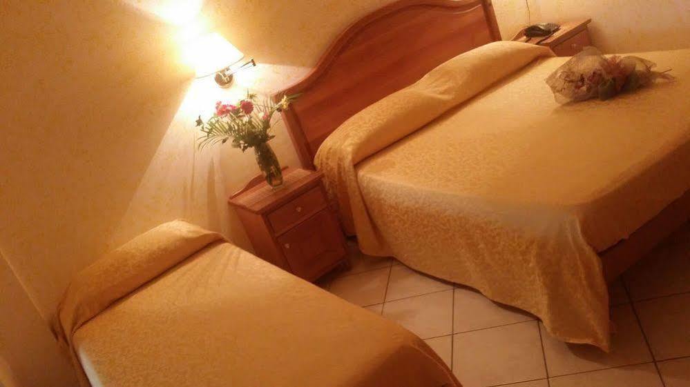 Hotel Mistef 法勒纳 外观 照片